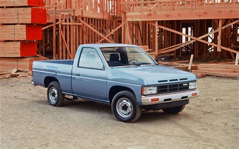 Nissan Pickup 1989 photo