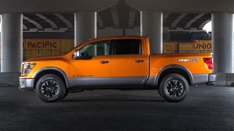 Nissan Titan 2019 photo