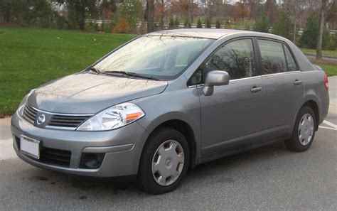 Nissan Versa 2008 photo