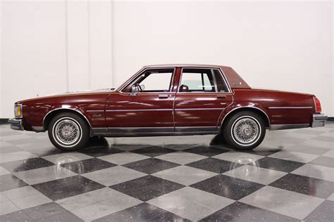 Oldsmobile 88 1981 photo