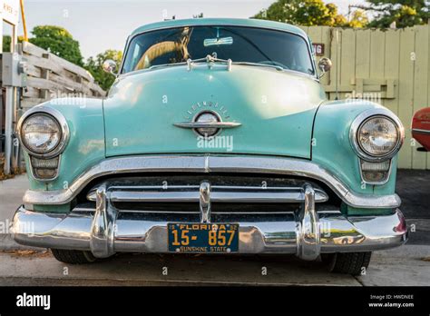 Oldsmobile 88 photo