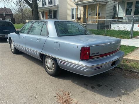 Oldsmobile 98 1995 photo