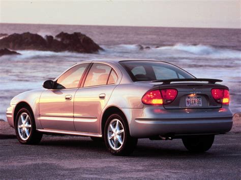 Oldsmobile Alero 2001