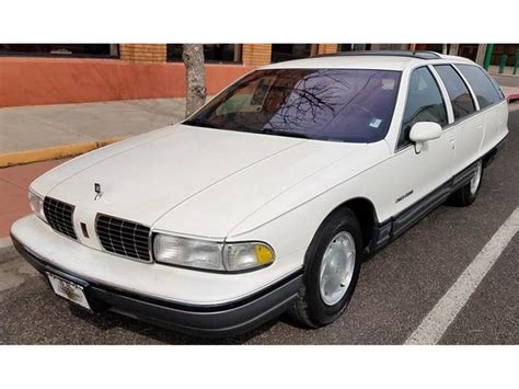 Oldsmobile Custom cruiser 1992 photo