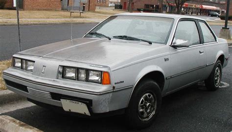 Oldsmobile Firenza 1985 photo