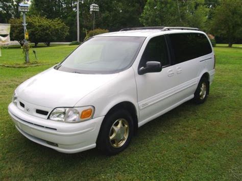 Oldsmobile U-van 1999 photo