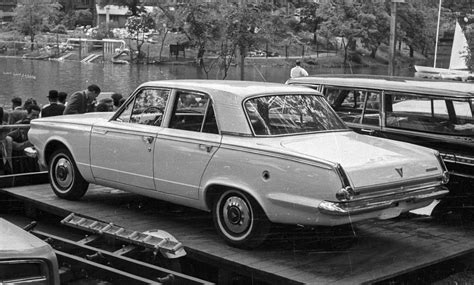 photo of Plymouth B200 car production