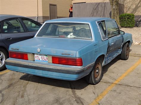 Plymouth Reliant 1989 photo