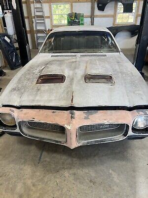 photo of Pontiac Firebird car production