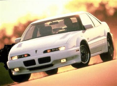 Pontiac Grand prix 1993 photo