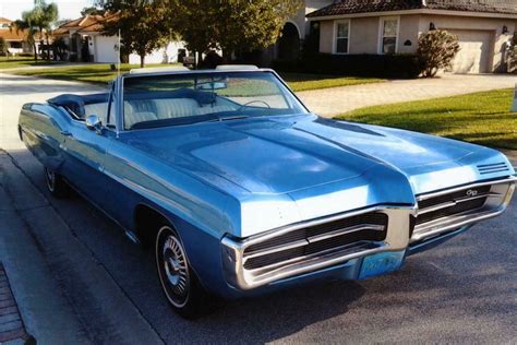 Pontiac Grand prix photo