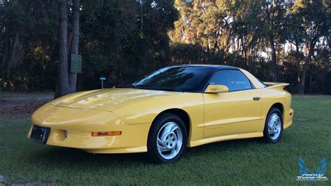 Pontiac Trans am 1993 photo