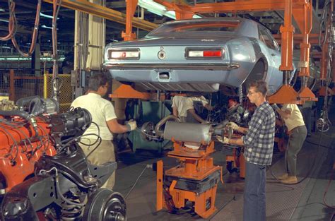 photo of Pontiac Transport car production