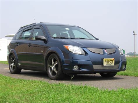 Pontiac Vibe 2004 photo