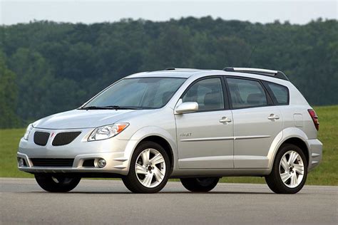 Pontiac Vibe 2005 photo