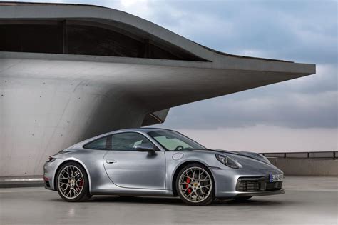 photo of Porsche 911 carrera 4s car production