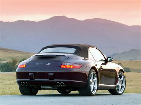 photo of Porsche 911 carrera cabriolet car production