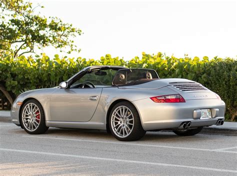 Porsche 911 carrera s cabriolet 2006 photo