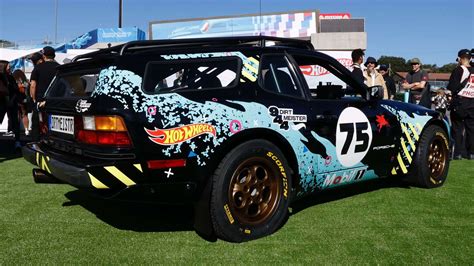 photo of Porsche 944 car production