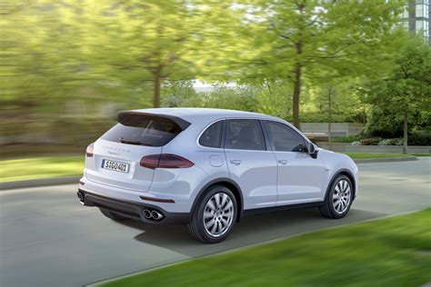 Porsche Cayenne s e-hybrid 2015 photo