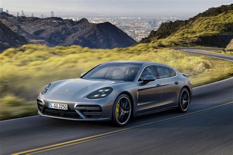 Porsche Panamera turbo photo