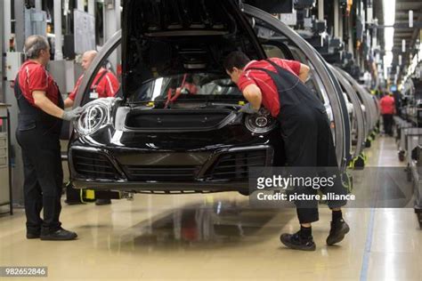 photo of Porsche Targa car production