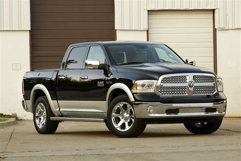 Ram 1500 2015 photo