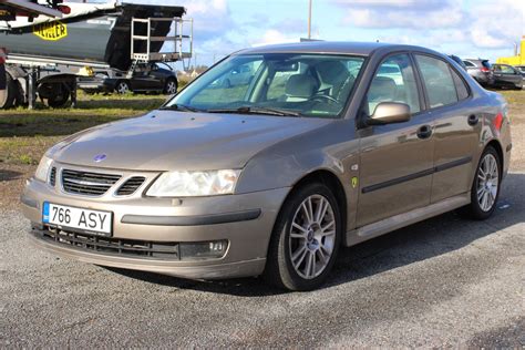 Saab 9-3 2004 photo