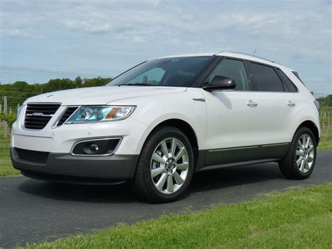 Saab 9-4x 2011 photo