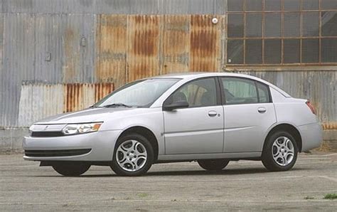 Saturn Ion 2003 photo