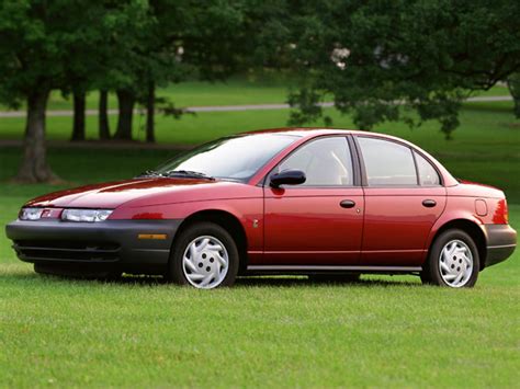 Saturn Sedan 1999 photo