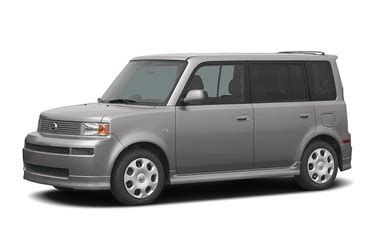 Scion Xb 2005 photo