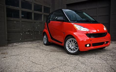 Smart Fortwo 2011 photo