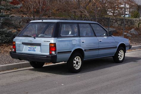 Subaru Gl 1986 photo