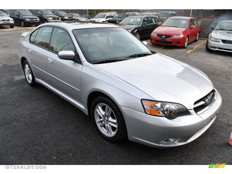 Subaru Legacy 2005 photo