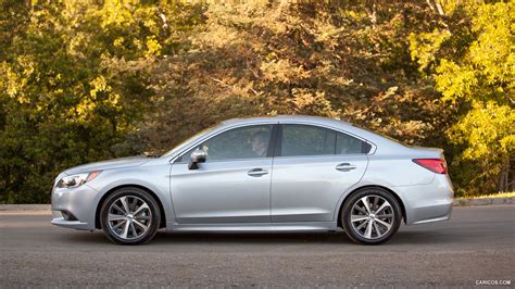 Subaru Legacy 2015 photo