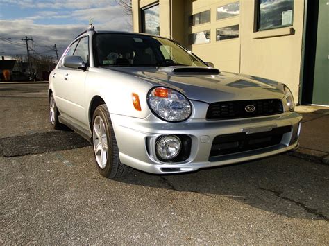 Subaru Wagon 2002 photo