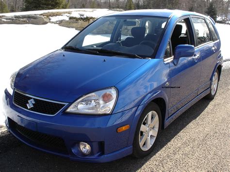 Suzuki Aerio 2005 photo