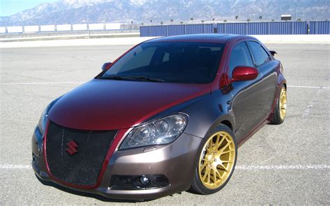 Suzuki Kizashi photo