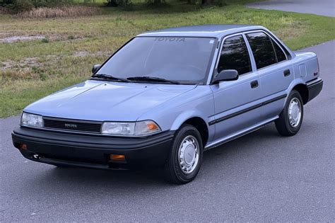 Toyota Corolla 1988 photo