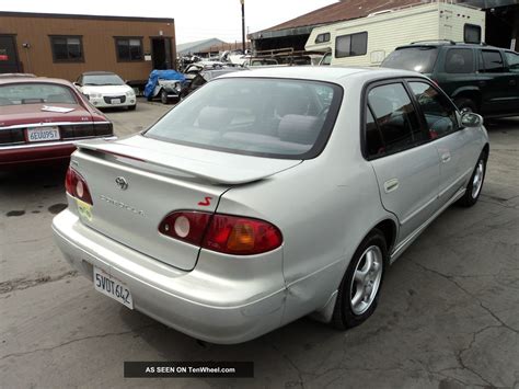 Toyota Corolla 2001 photo