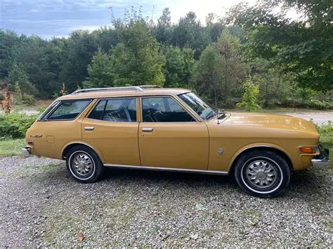 Toyota Corona station wagon