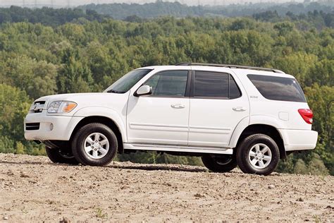 Toyota Sequoia 2006 photo