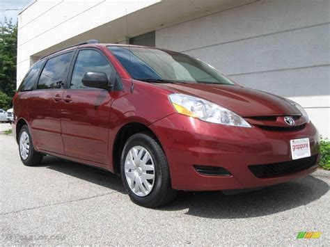 Toyota Sienna 2008 photo