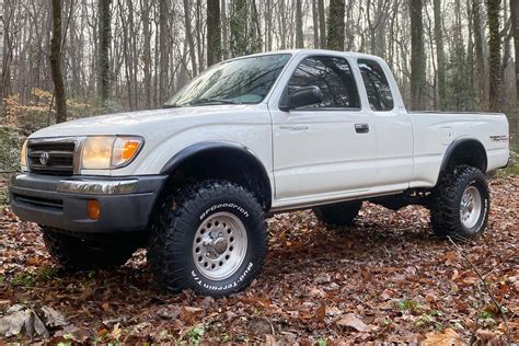 Toyota Tacoma 1998 photo