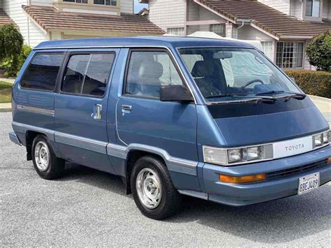 Toyota Van 1987 photo