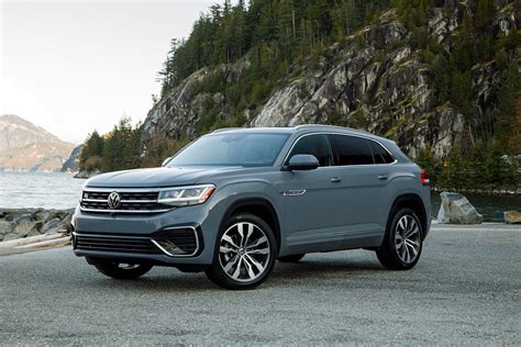 photo of Volkswagen Atlas cross sport car production