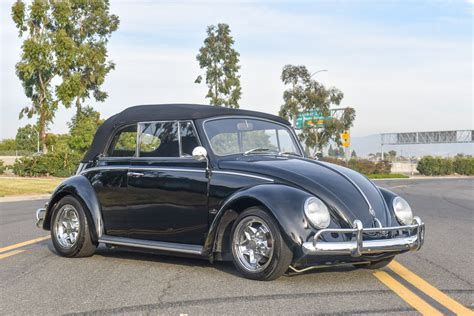 photo of Volkswagen Beetle convertible car production