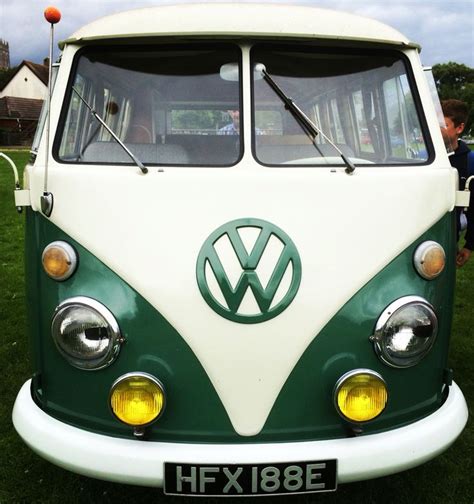 Volkswagen Camper photo