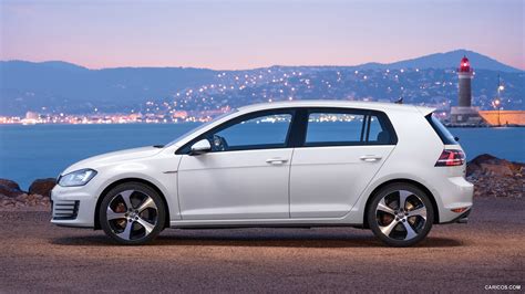 Volkswagen Golf 2015 photo